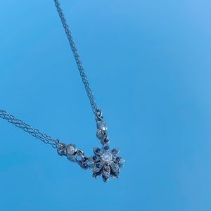 dainty flower necklace